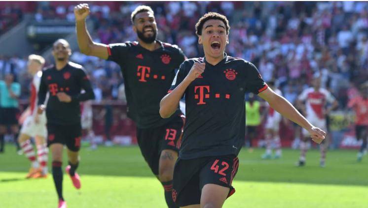 12轮不败3线争冠！意甲7亿豪门踢疯了，欧冠115亿对决，不败=晋级