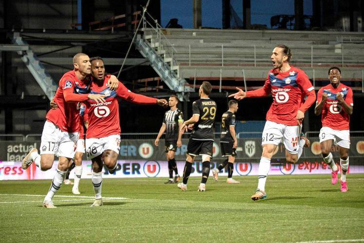 法甲焦点对决：里尔主场强攻，欧塞尔客场逆袭？